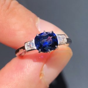 Stunning Antique Art Deco Natural Royal Blue Sapphire & Diamond Platinum Ring