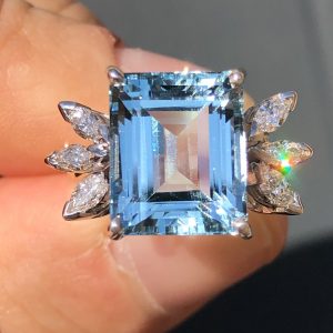 Vintage Natural 6.3ct Aquamarine & Diamond Statement Gold Ring 18ct Gold - to size S