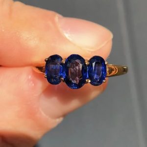 stunning Natural Kyanite cluster three stone ring 9ct yellow gold – size R & half