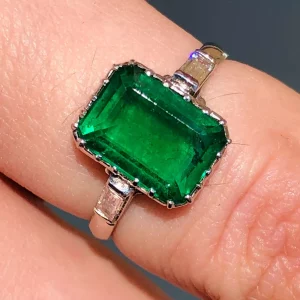 Vintage natural 3.72ct Emerald & Diamond Platinum Engagement Statement Ring