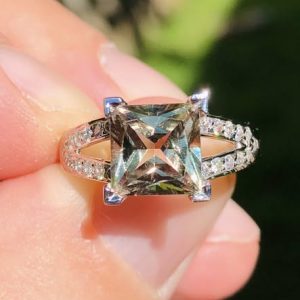 Striking JTC Natural 2.8ct Csarite & Diamond statement ring 18ct White Gold – size L & half