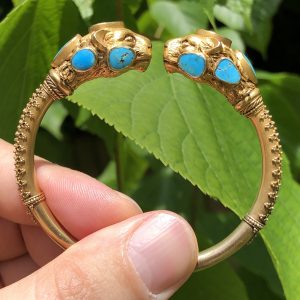 Incredible Antique Victorian Etruscan revival Natural Turquoise Lion Bracelet 14ct Gold