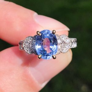 Striking Vintage natural 2.6ct Ceylon Sapphire & Diamond Engagement ring 14ct Gold
