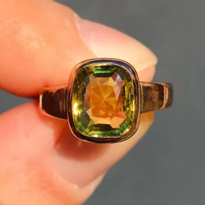Amazing Antique Victorian natural 2.7ct Chrysoberyl Signet Ring 9ct Gold